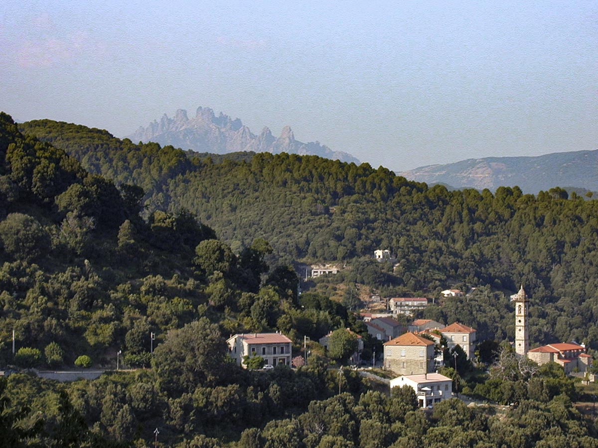 Levie und Aiguilles de Bavella